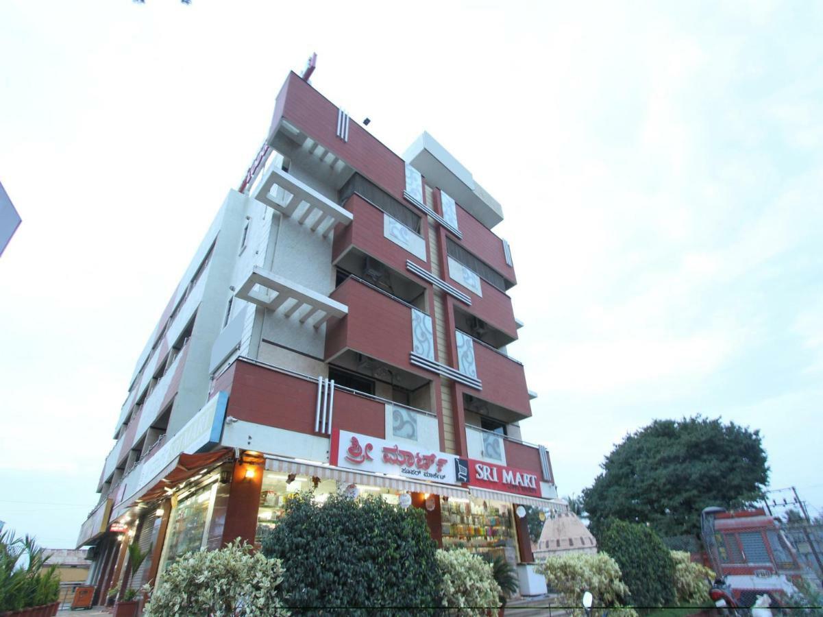 Oyo 19957 Annapoorna Castle Hotel Kadur Exterior foto